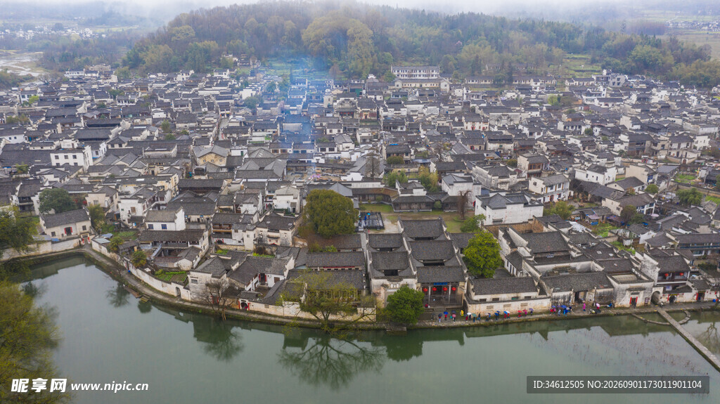 江南水乡古镇俯瞰美景