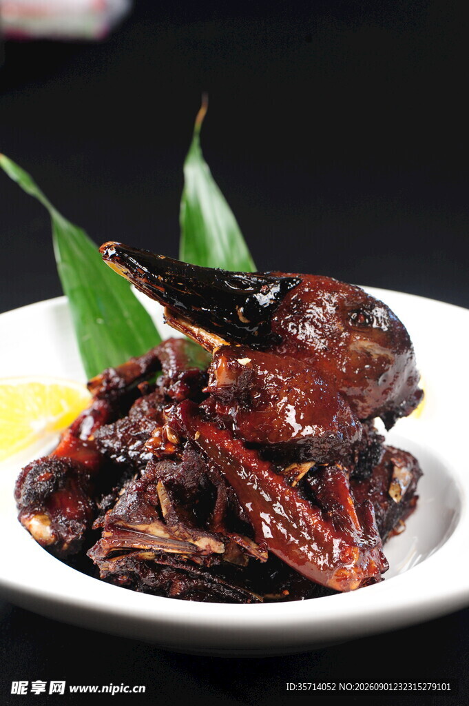 美味红烧鸭 