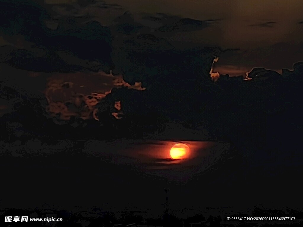 夜幕下的璀璨落日余晖