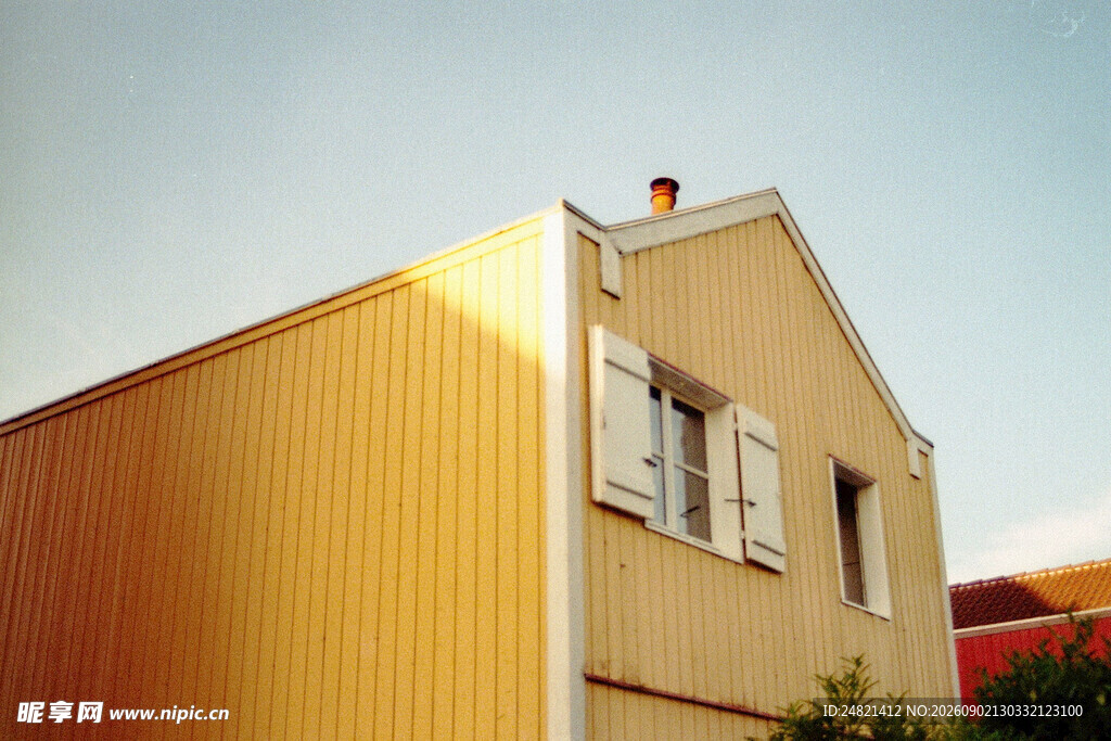 黄色小屋外观