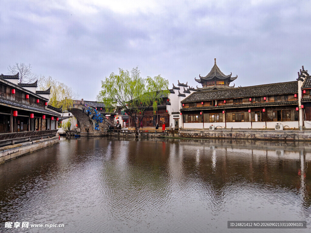 江南水乡古建筑风景图