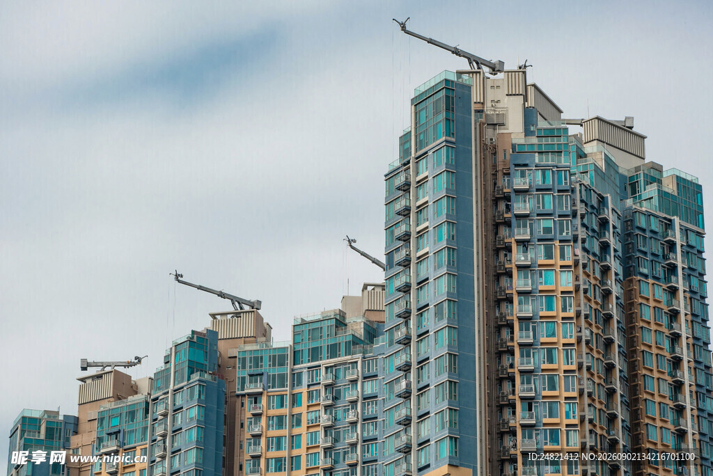 高楼林立的现代城市景观
