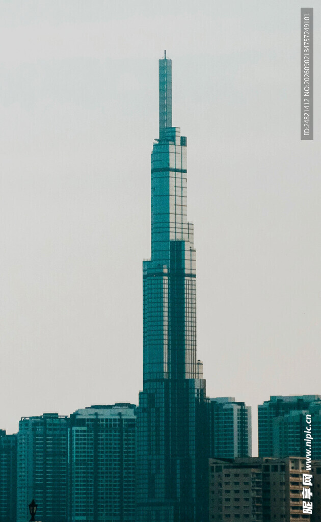 迪拜高耸摩天大楼景观