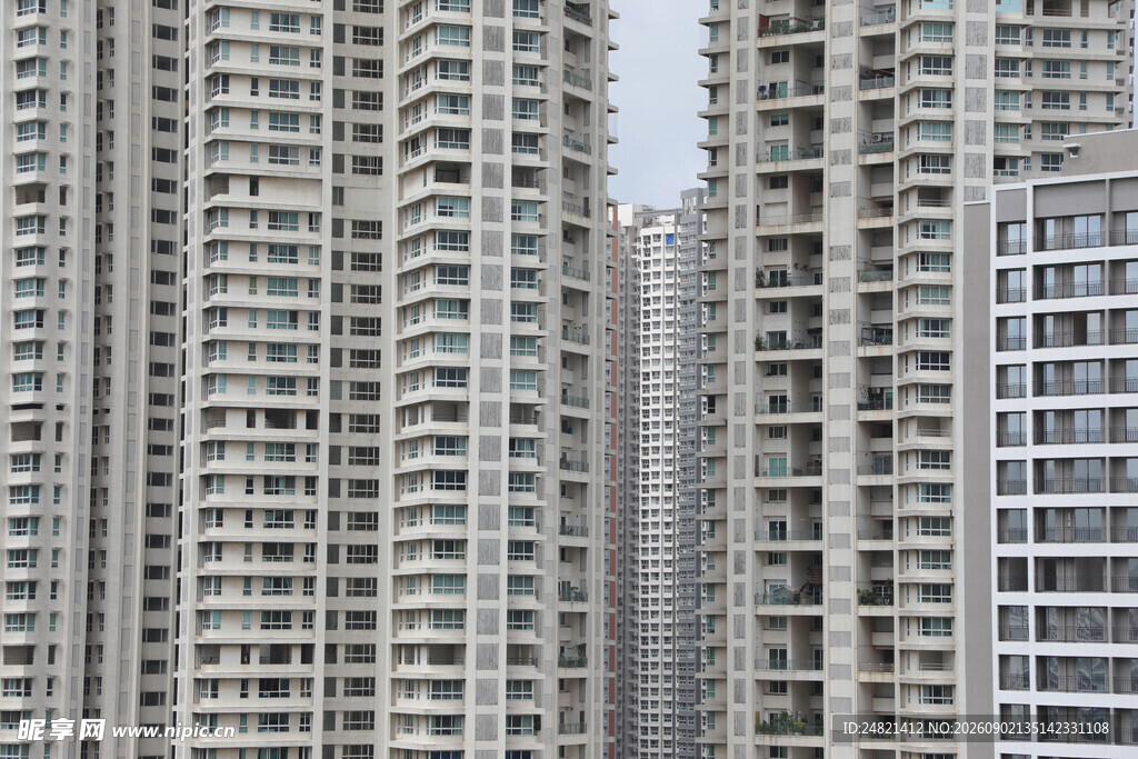 高楼林立的城市景象