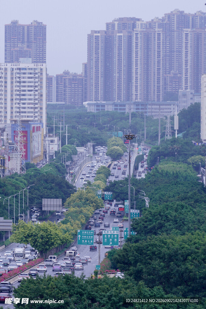 城市繁华街景俯瞰图