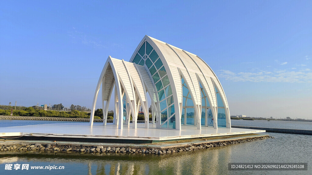 现代风格的独特建筑景观