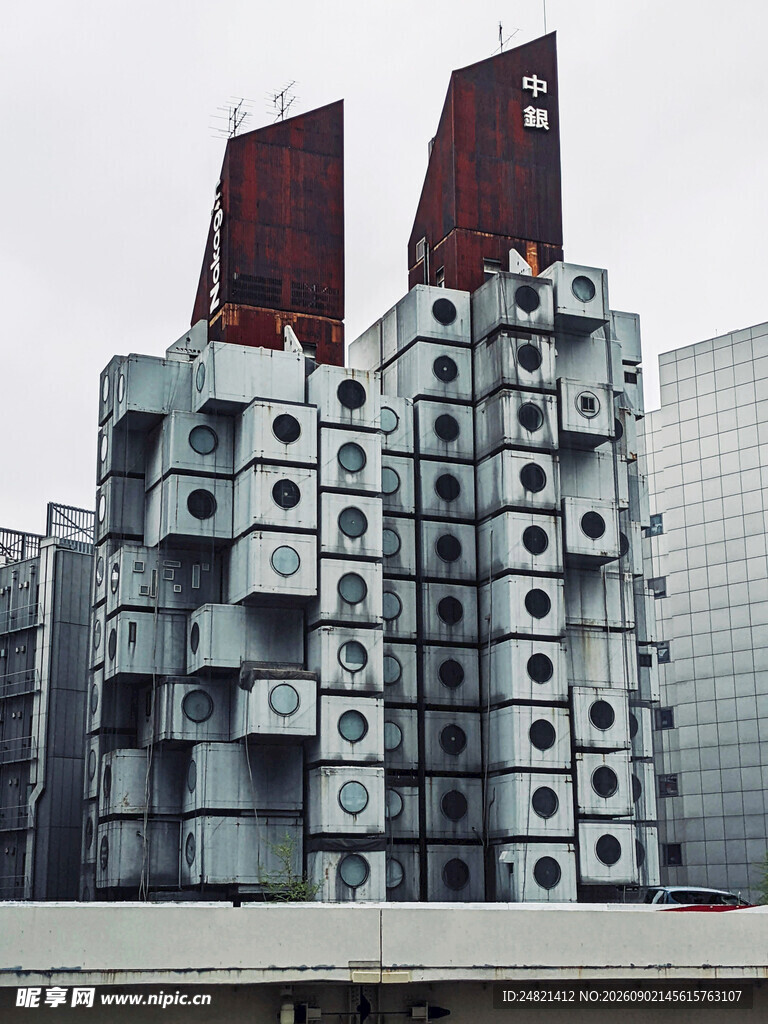 独特几何造型的现代建筑