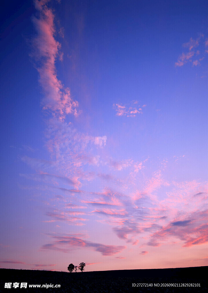 日落时分的美丽天空