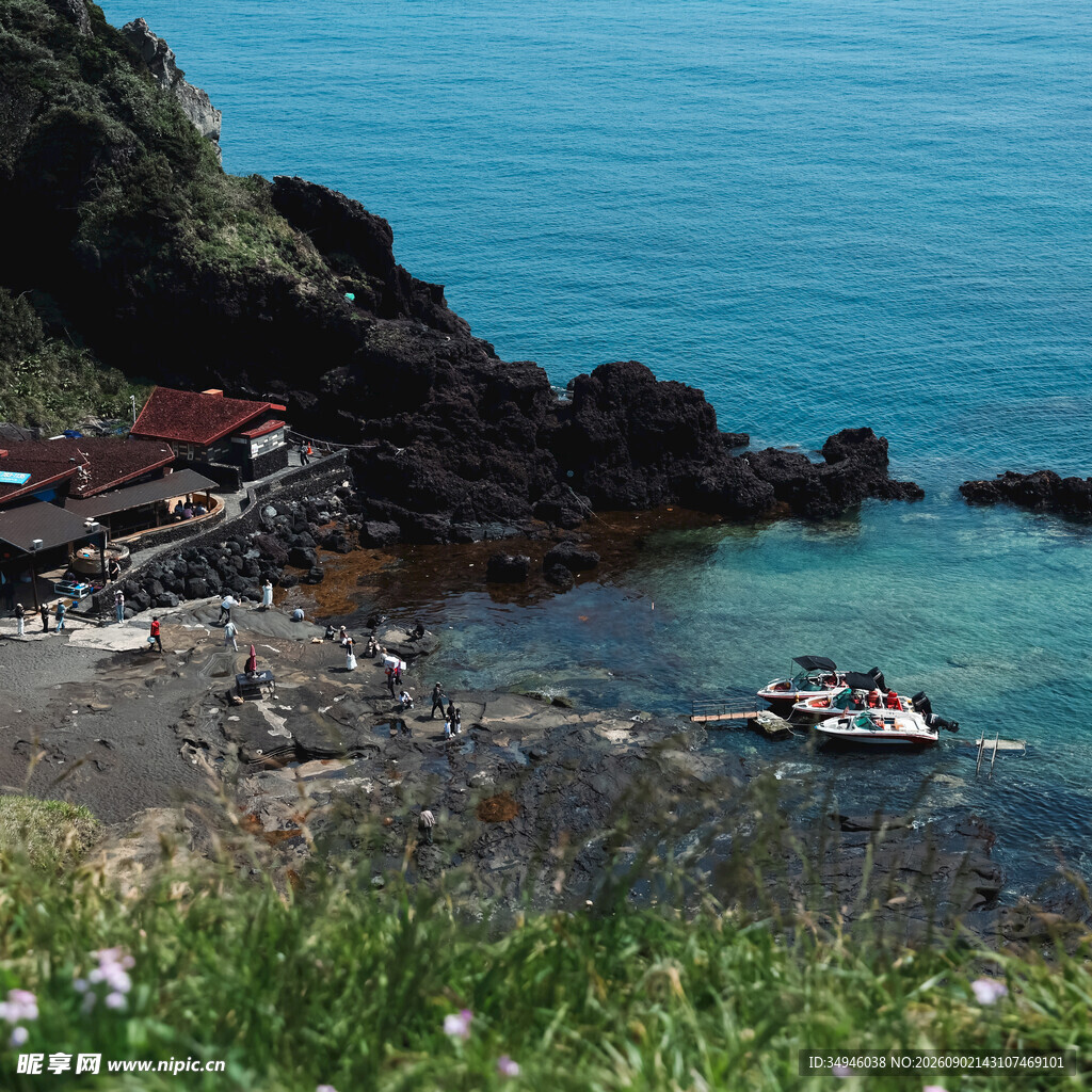海边渔村景致
