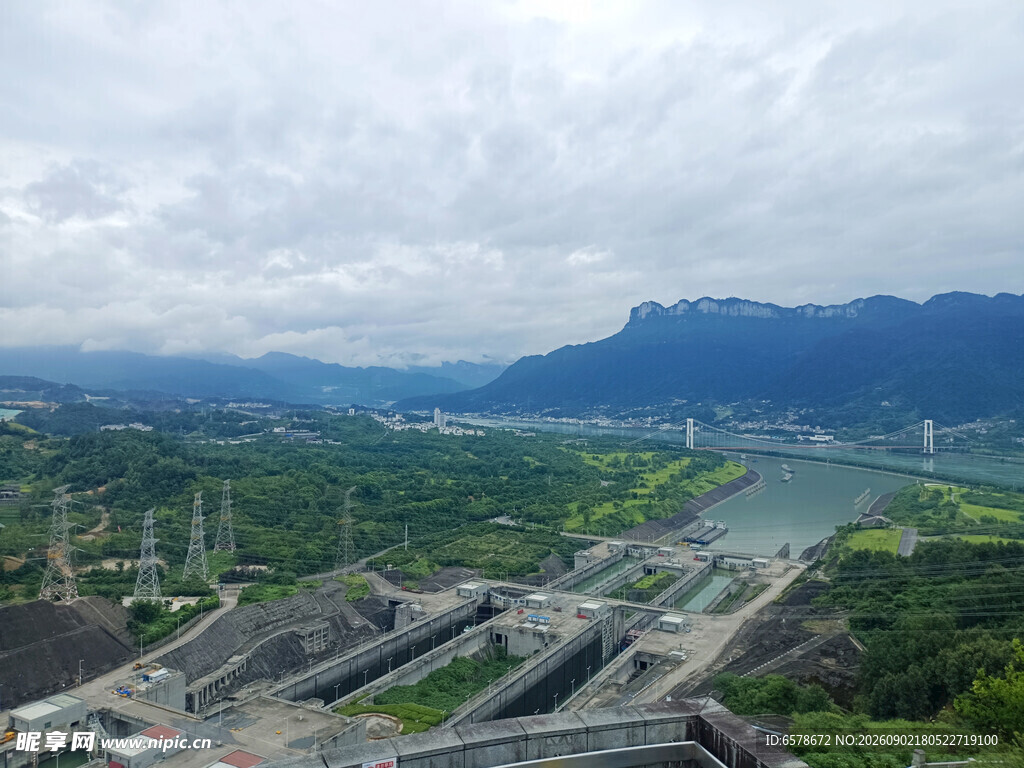 三峡大坝五级船闸