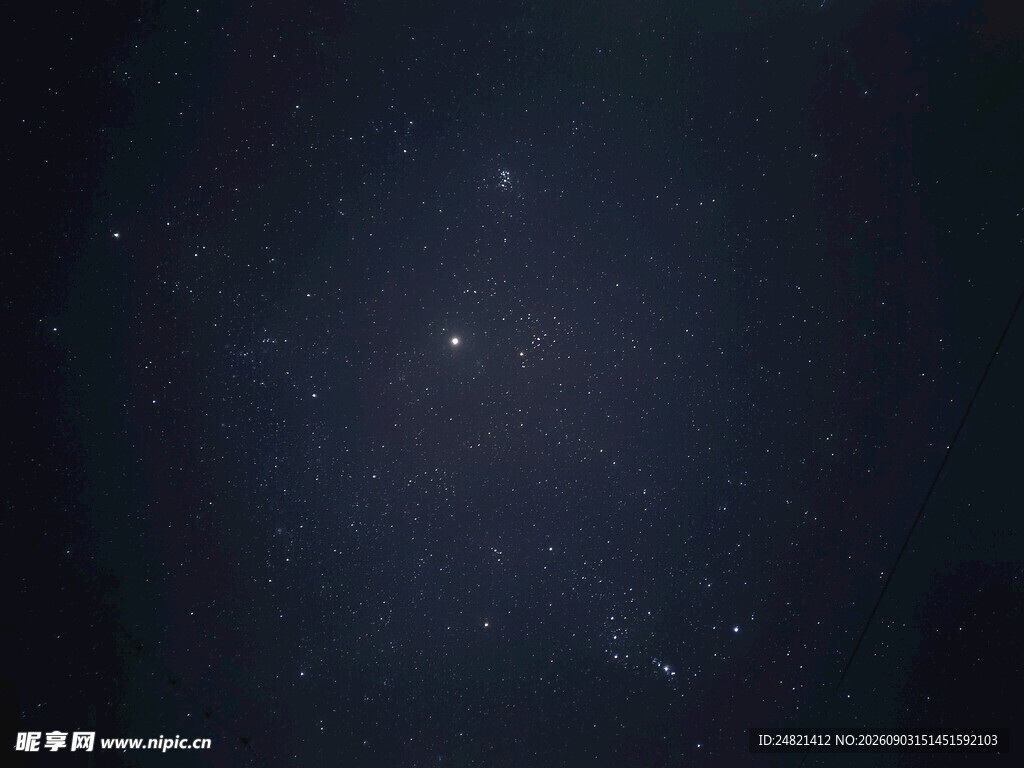 深邃星空下的神秘宇宙景象