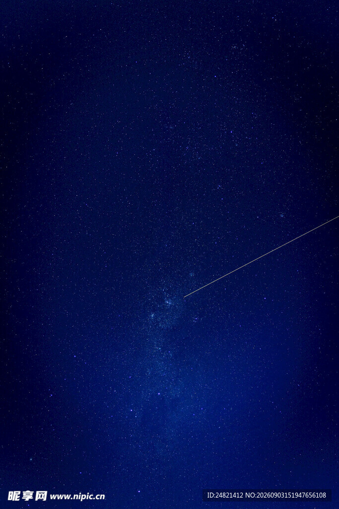 深蓝色神秘星空景象