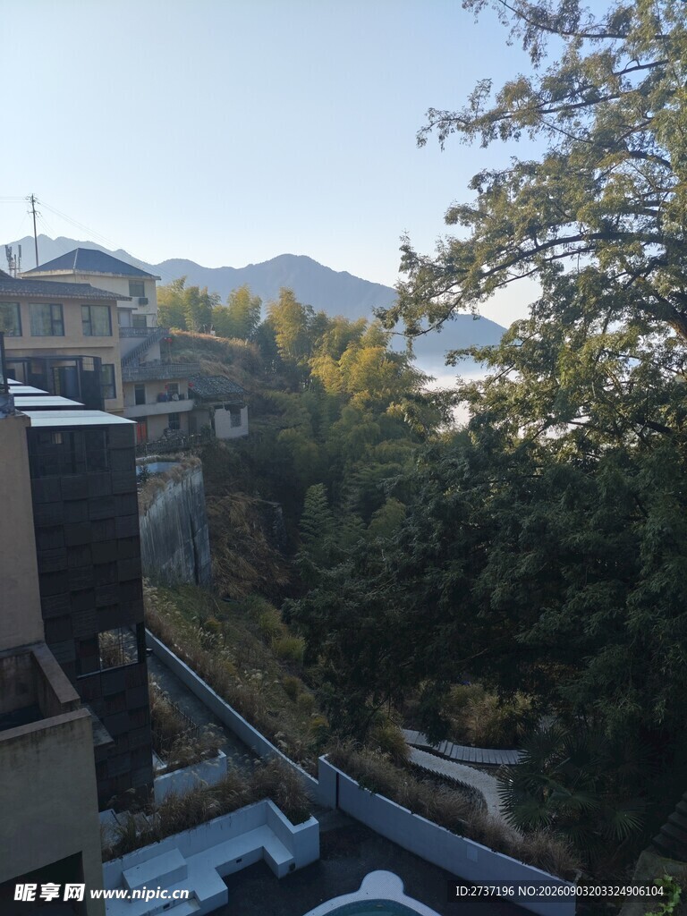 悬崖村庄
