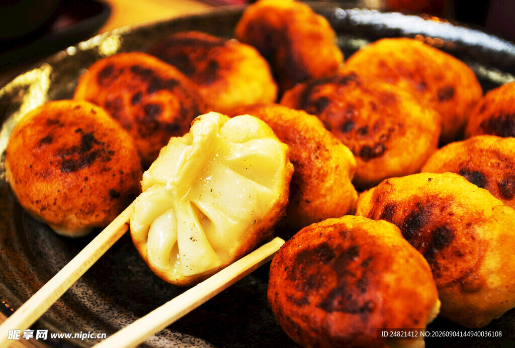 美味煎饺与丸子