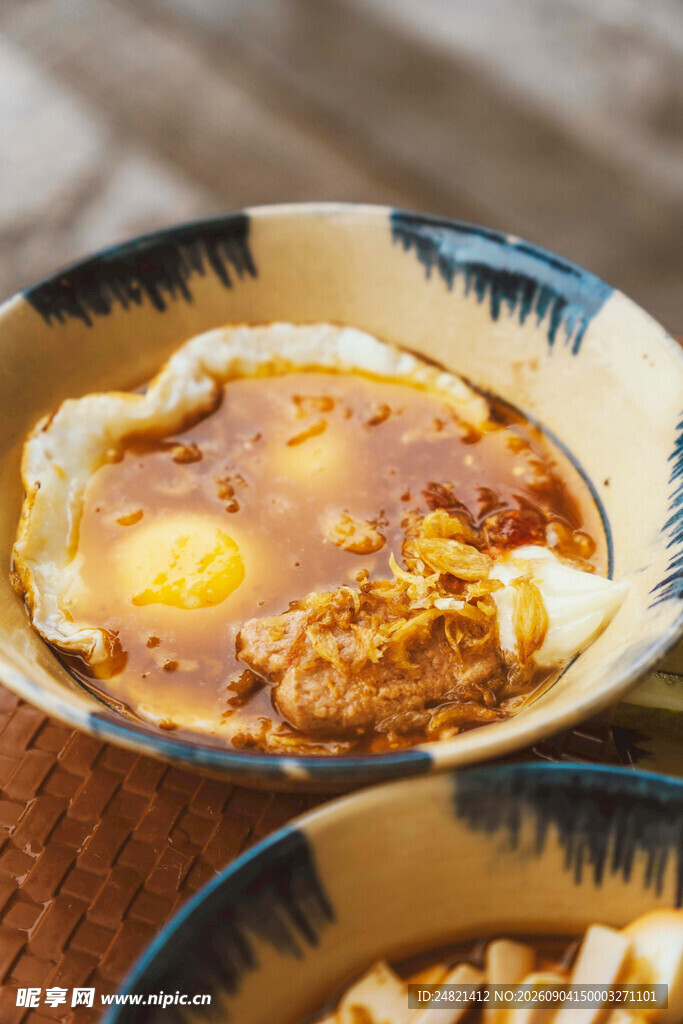 美味煎蛋汤面