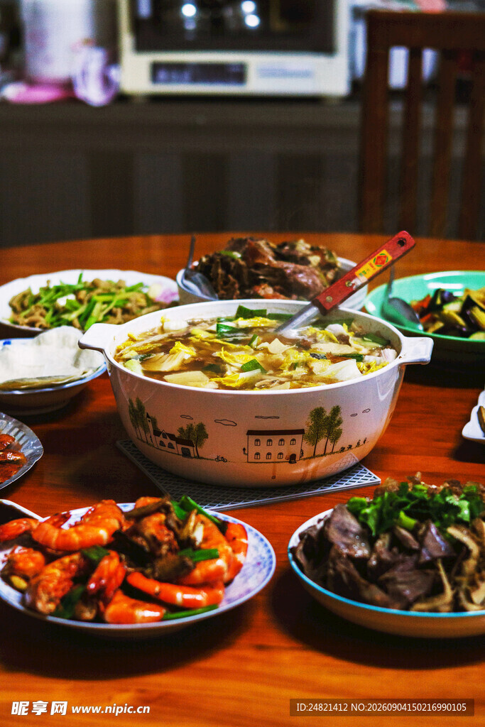 丰盛一桌家常菜