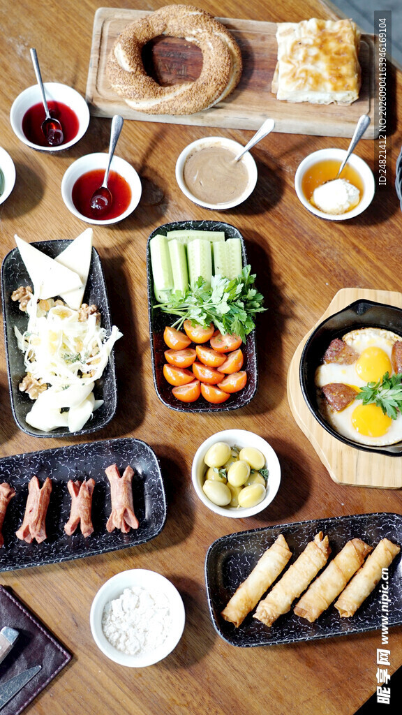 丰盛日式料理美食拼盘
