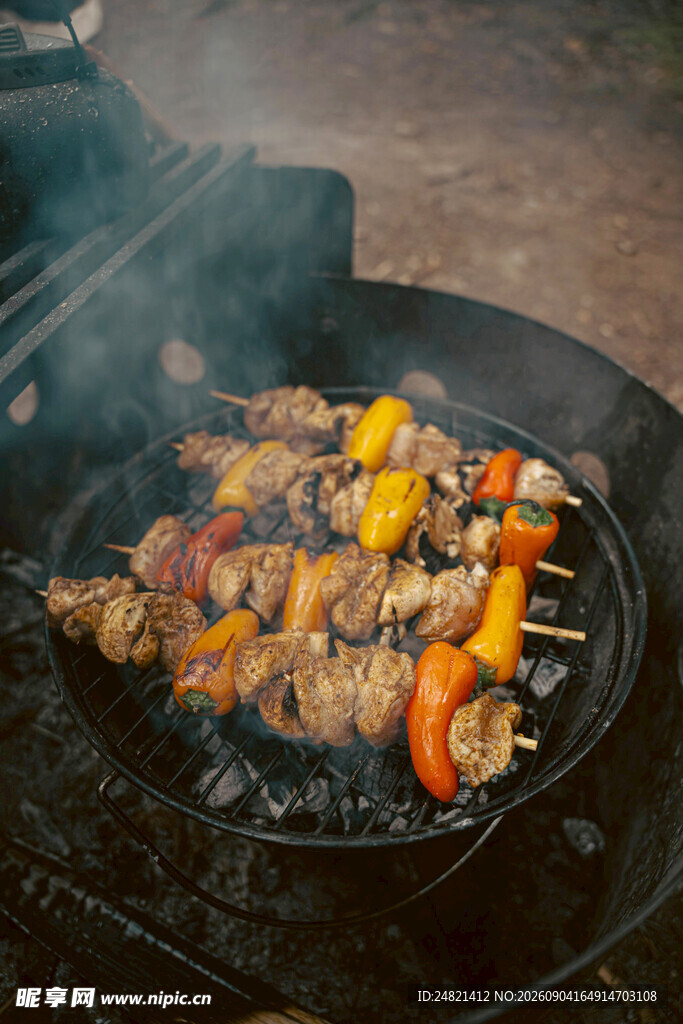 户外烤肉串