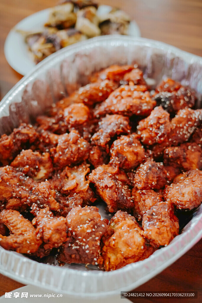 美味糖醋排骨诱人呈现