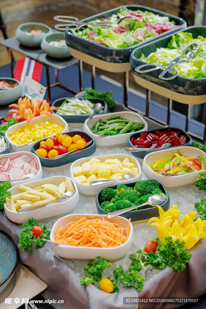 丰盛自助餐食材展示