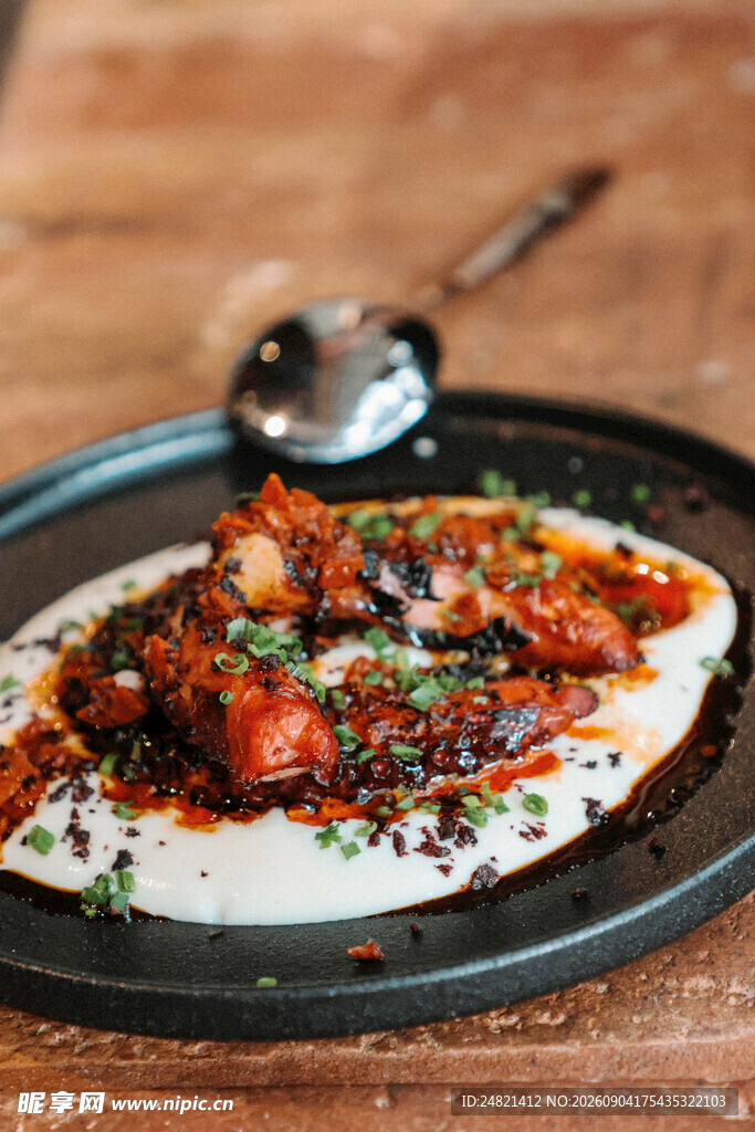 美味煎蛋配特色食材