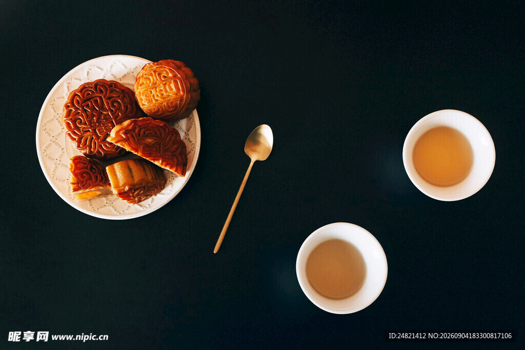 美味糕点配茶饮