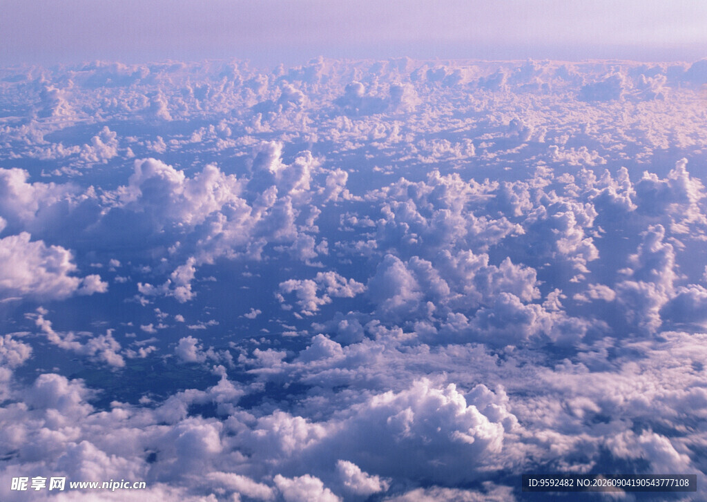 高空云海壮丽景观