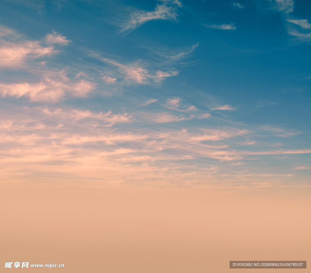 梦幻天空柔和霞光美景