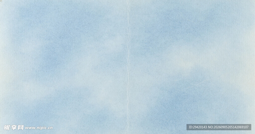淡蓝色渐变天空背景图