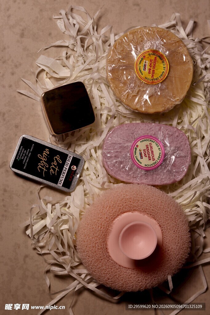 复古风饰品与小物组合