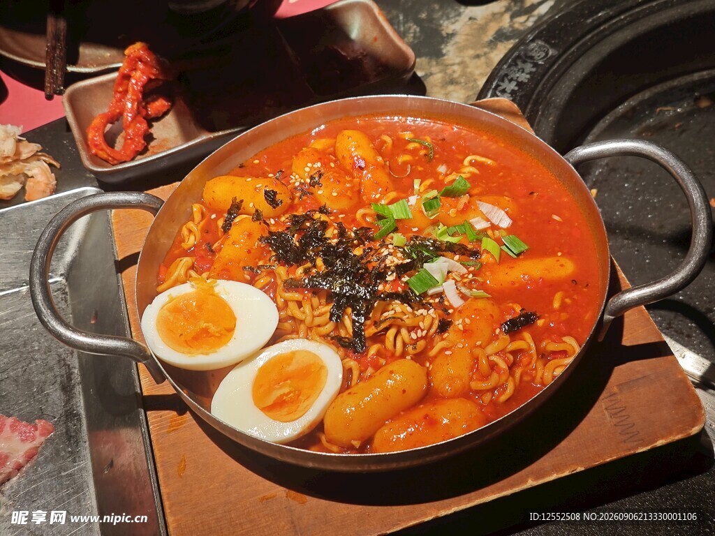 韩式辣白菜火锅美食特写