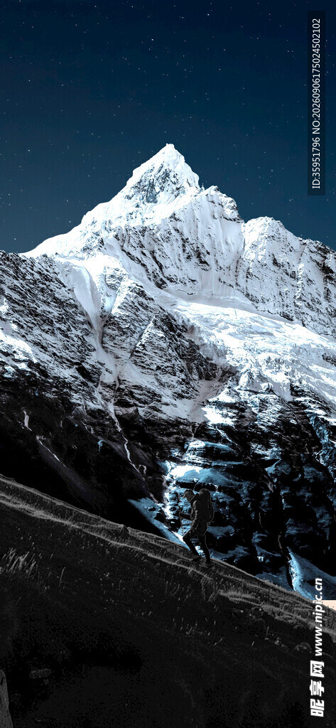 巍峨雪山壮丽景致