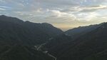 山间暮色美景