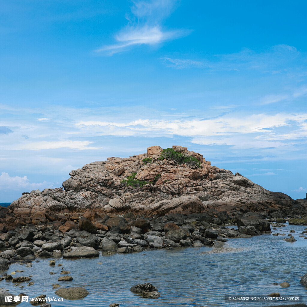 海上孤岩