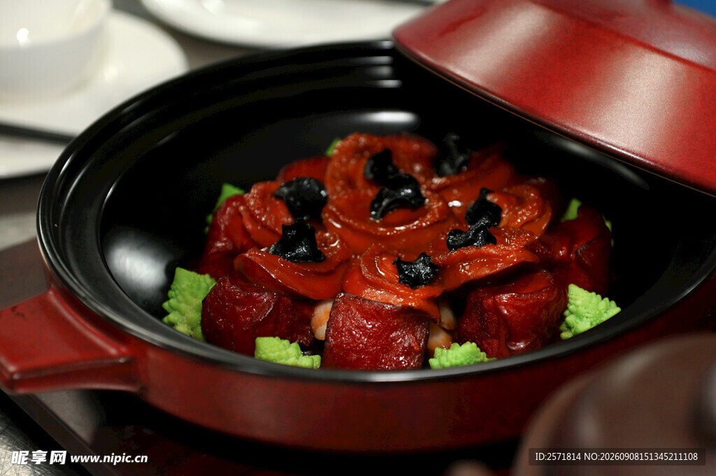 黑松露鲍鱼红烧肉