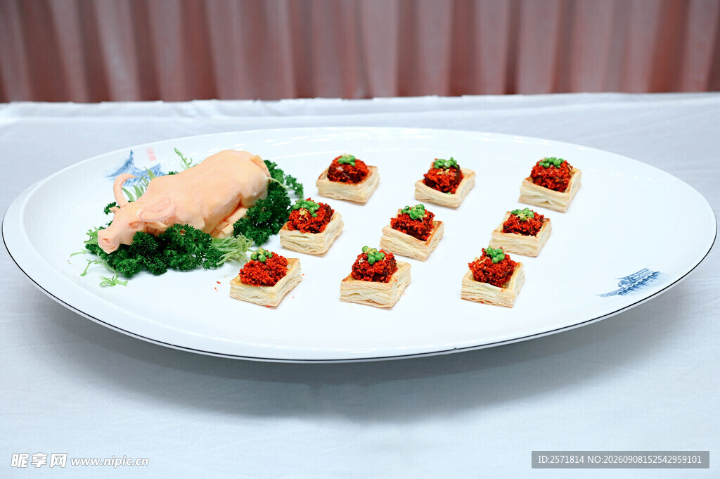 精致酥皮怪味牛小排