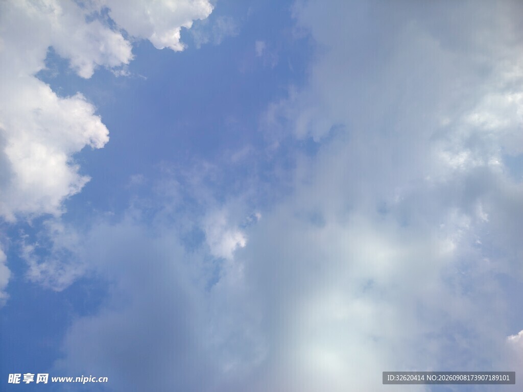 蓝天白云美景