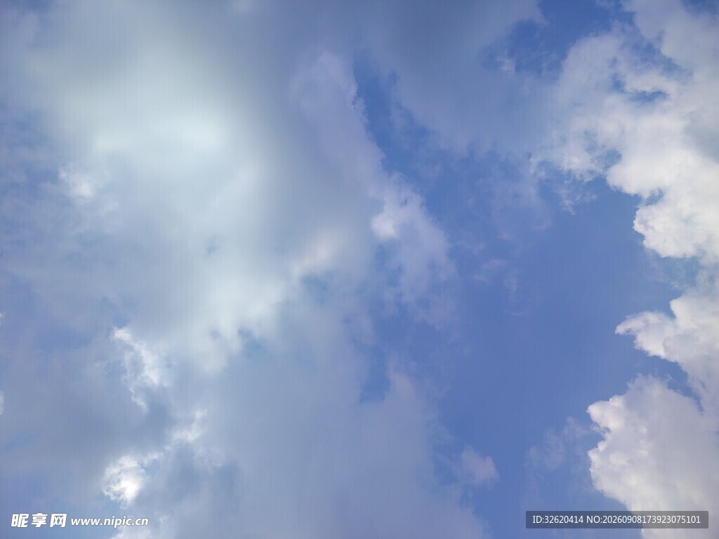 蓝天白云美景
