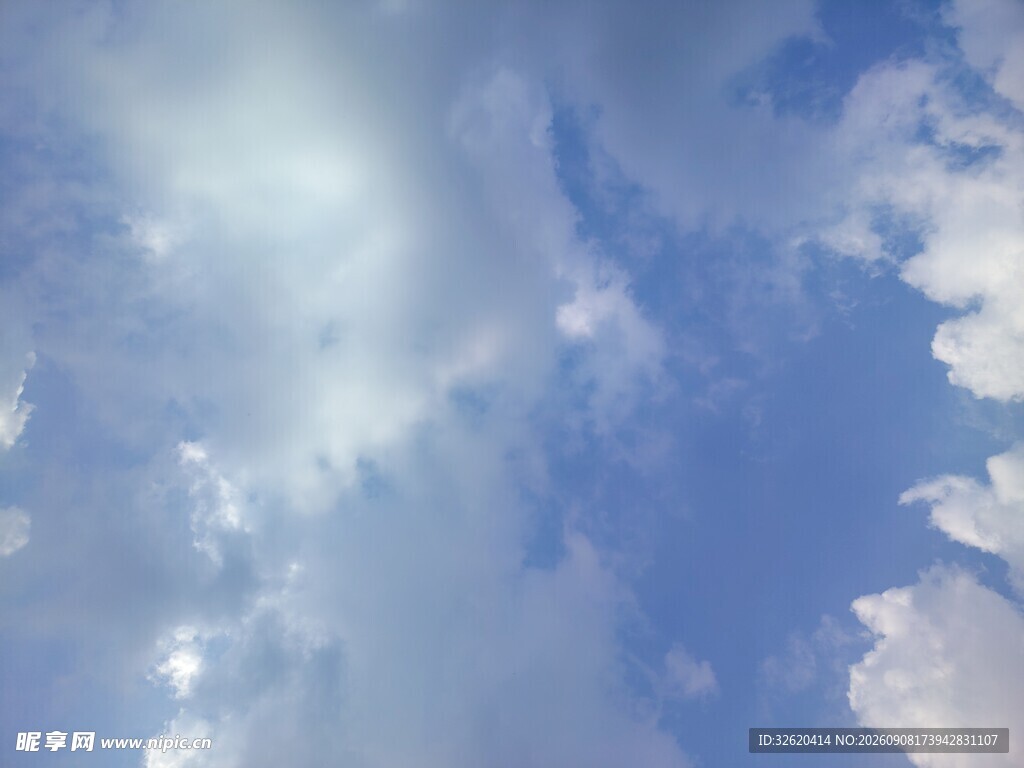蓝天白云美景