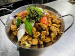 美味干锅鸡肉菜品展示