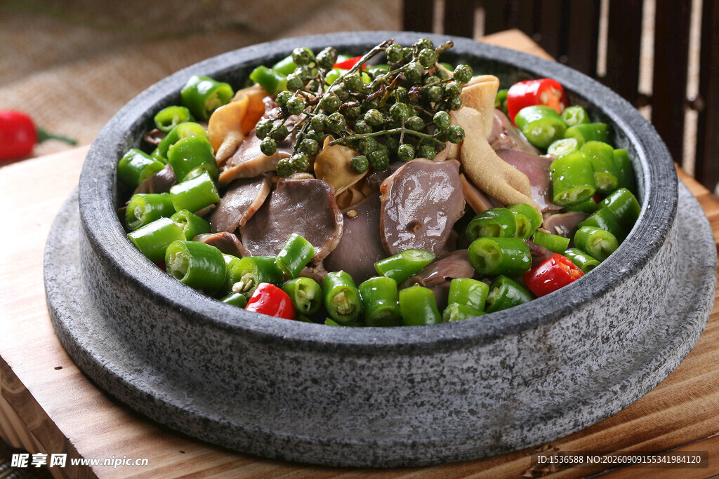 石锅鸡杂