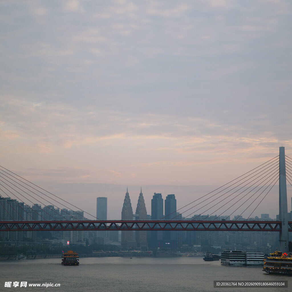 重庆城市江景与跨江大桥