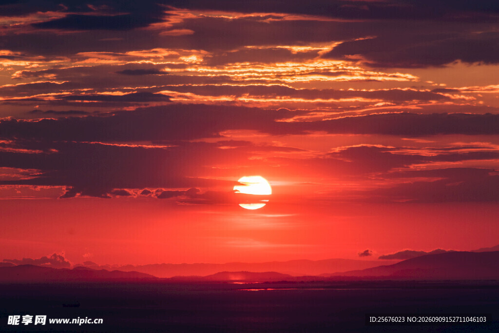 壮丽夕阳景观
