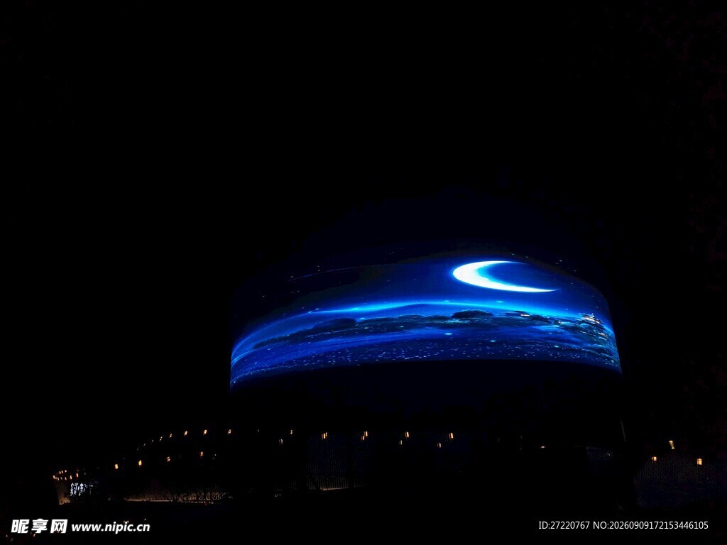 夜晚发光建筑的独特景观