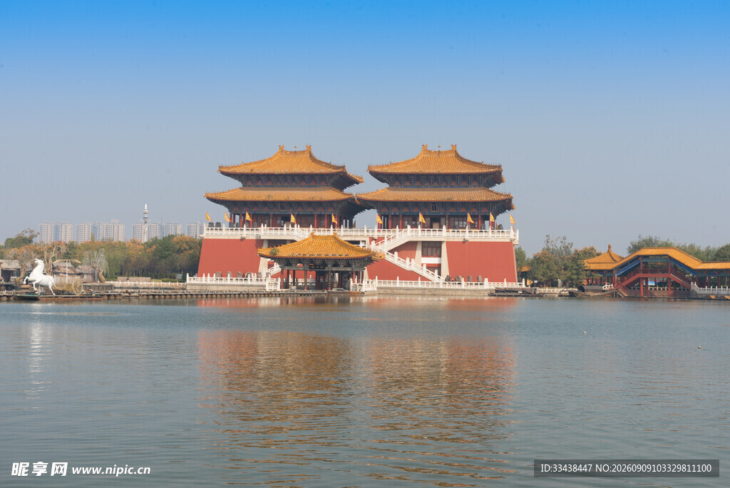 水上中式古建筑景观