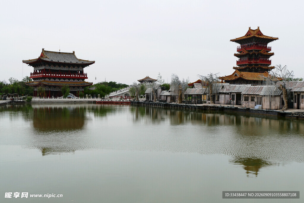 湖畔古韵楼阁静谧景致