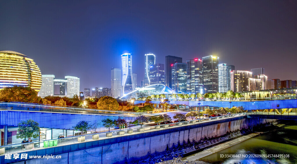 城市璀璨夜景河畔风光