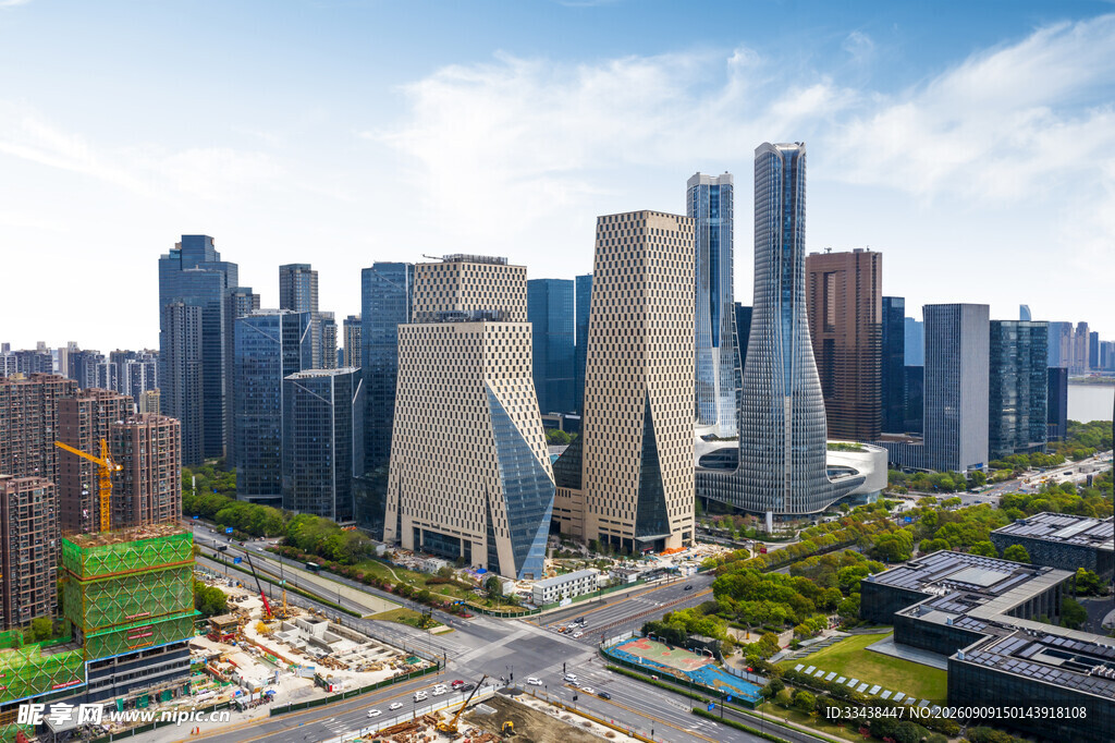 现代都市繁华天际线景观