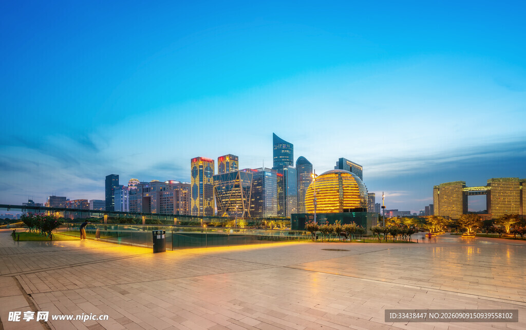 城市河畔绚丽夜景风光