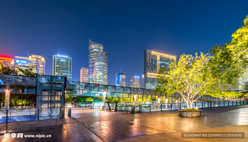 城市璀璨夜景河畔风光